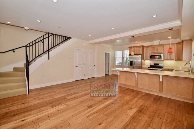 Building Photo - 1148 Mission Ave