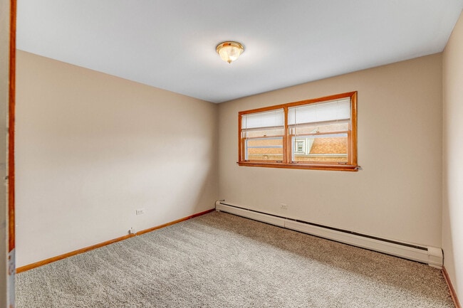 Building Photo - 5626 W 64th St
