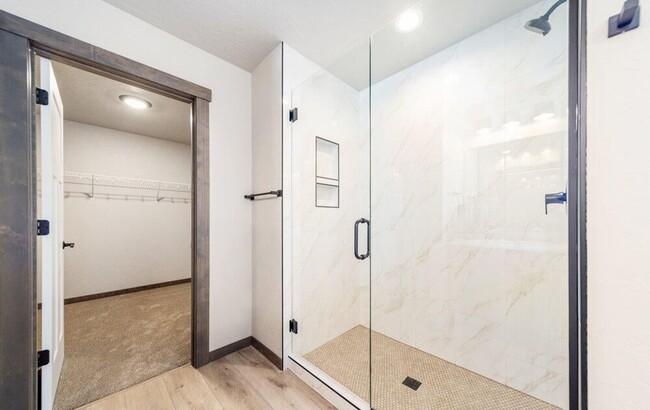 Building Photo - 2743 N Neptune Street