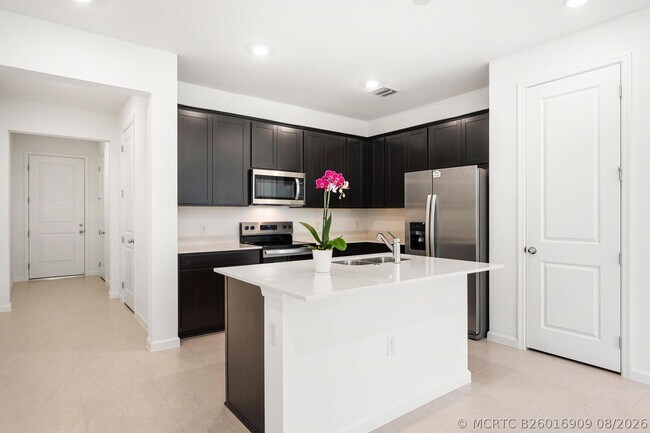 Building Photo - 4315 Efendi Dr