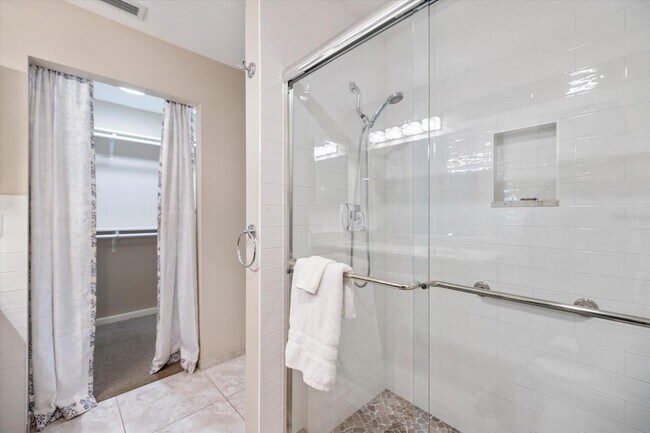 Building Photo - 772 Bird Bay Dr N