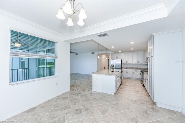 Building Photo - 14061 Heritage Landing Blvd