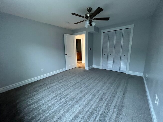 Building Photo - 315 W 500 S St