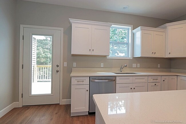 Building Photo - 1735 Dunklin St