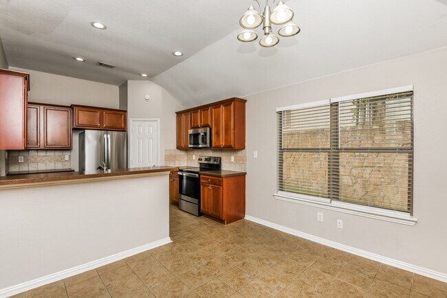 Building Photo - 1005 Red Cedar Way