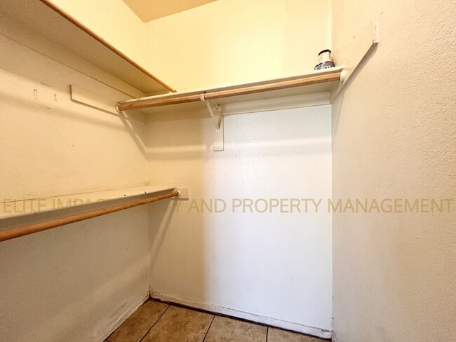 Building Photo - 1312 W Yavapai St