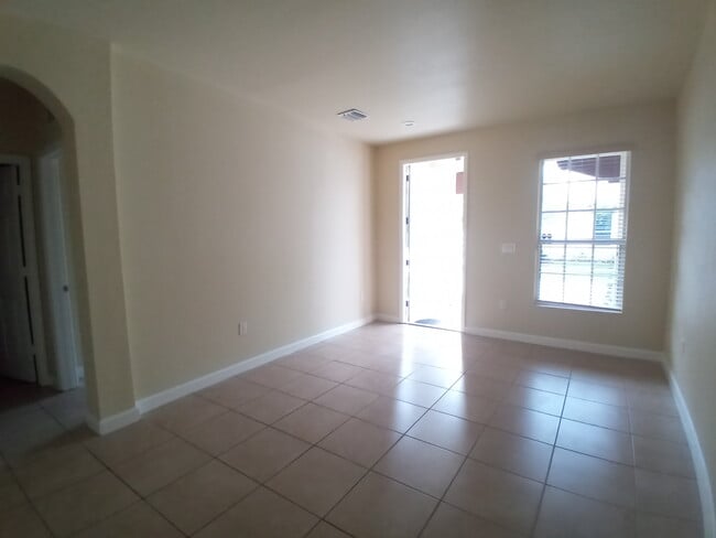 Building Photo - 9010 SW 169th Ave