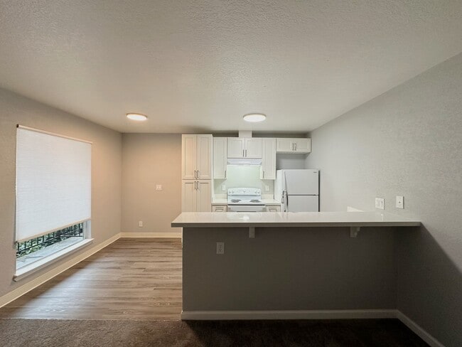 Interior Photo - Lincoln Crest Apartments - 6248 Gettysburg...
