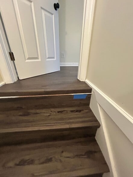 Building Photo - 3700 Cairnbrook Ct