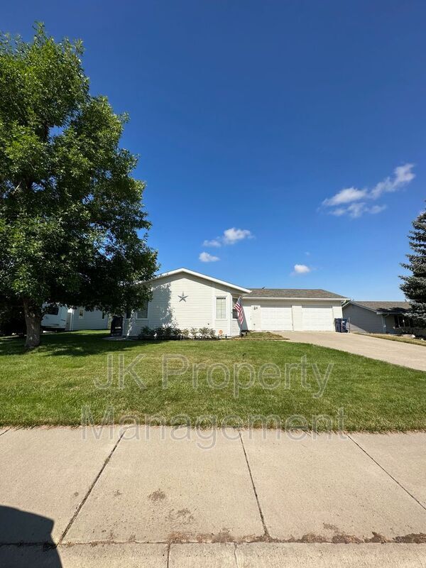 Building Photo - 84 Treasure State Dr