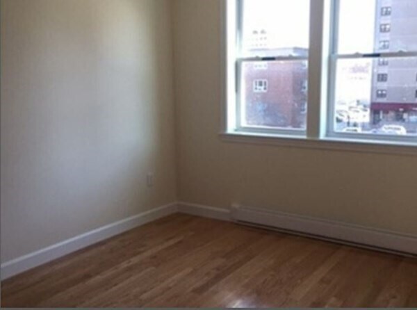 Building Photo - 211 Harrison Ave