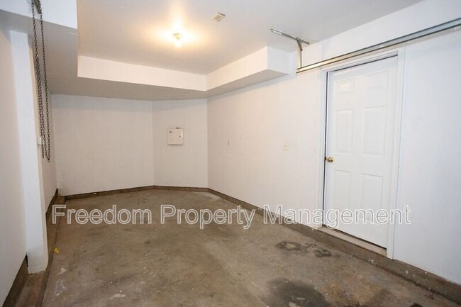 Building Photo - 8150 Rainwater Cir