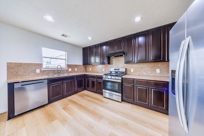 Building Photo - 21415 Sagrantino Ct