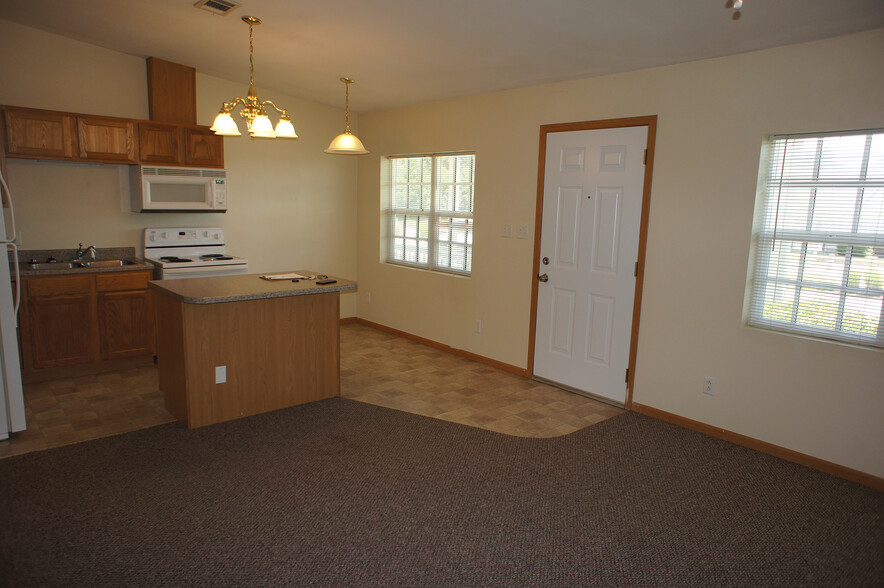 Building Photo - 2301 S Joplin St