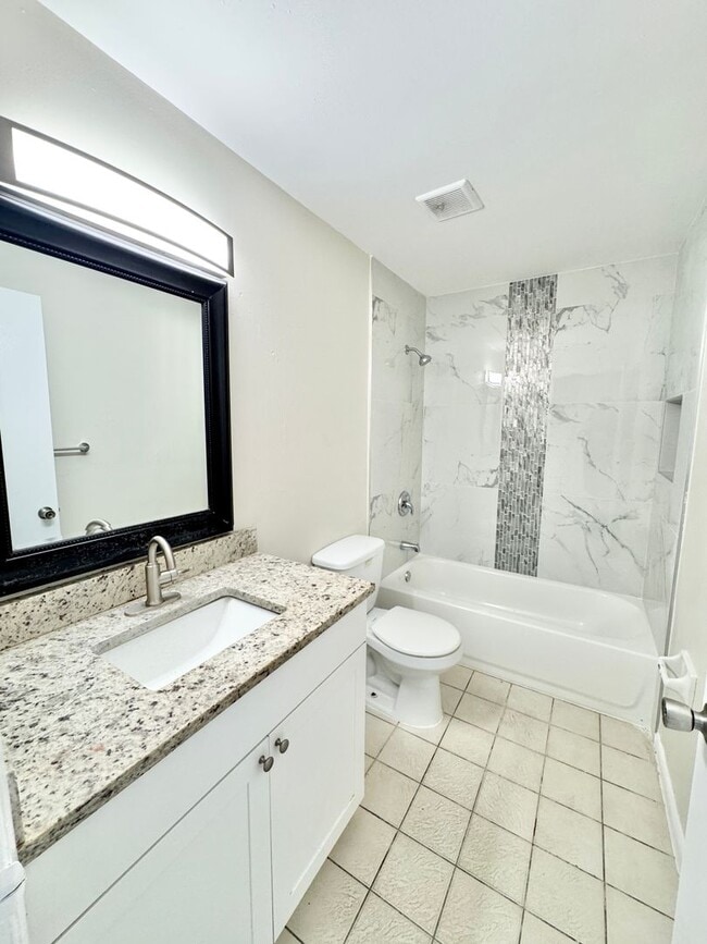 Building Photo - PIKUS (5328 24th Ave SW)