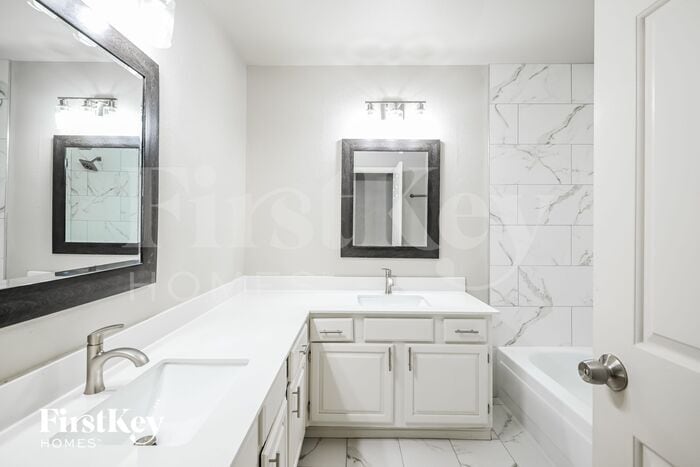Building Photo - 804 Courson Dr