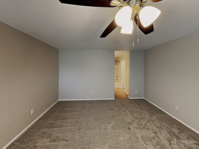 Building Photo - 30603 N Desert Star Dr