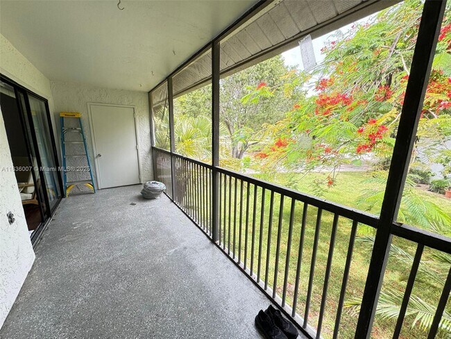 Building Photo - 1278 S Military Trail