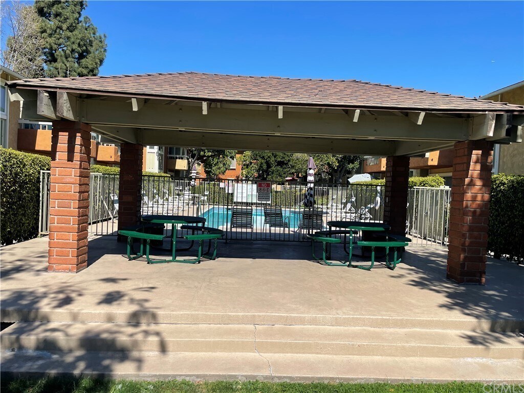 Building Photo - 16040 Leffingwell Rd