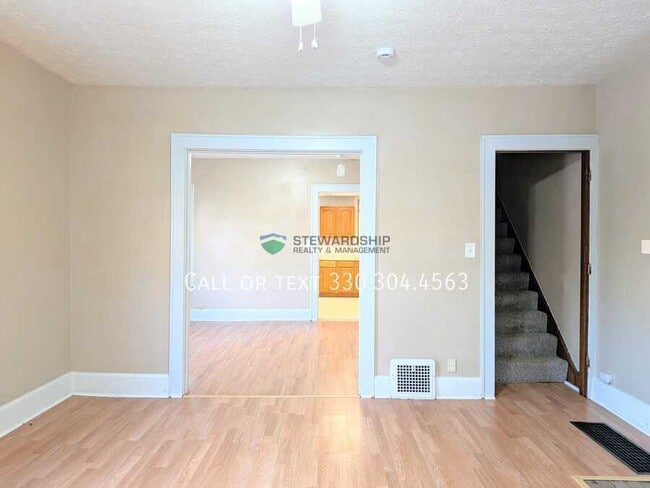 Building Photo - 1410 16th St NW