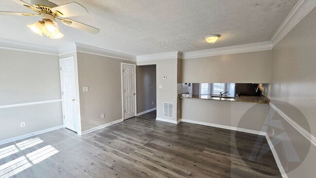 Building Photo - 1695 Barrington Overlook