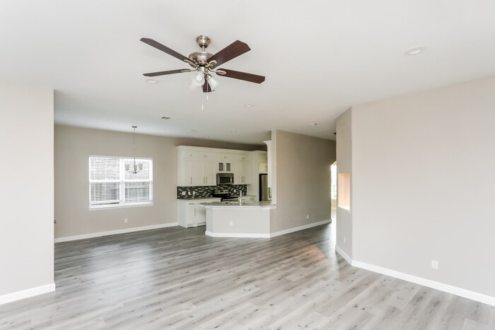 Building Photo - 721 Shady Meadow Ln