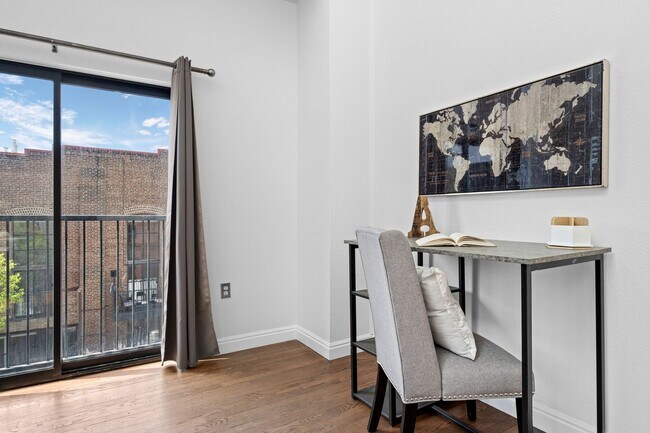 Building Photo - Top Level Condo in the Fire Clay Lofts in ...