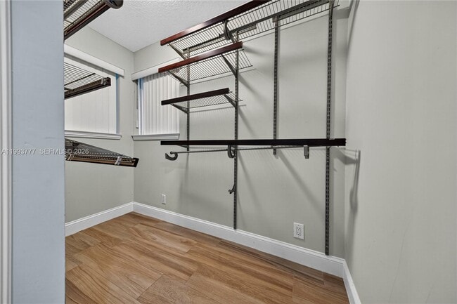 Building Photo - 2801 Coral Shores Dr