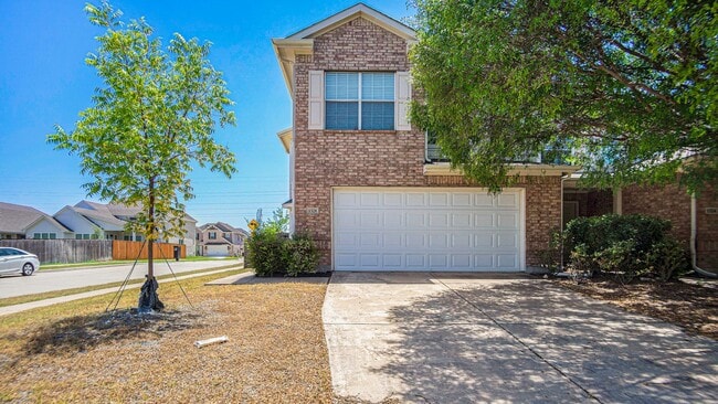 Building Photo - Beautifully Crafted 3 Bed 2.5 Bath 2 Car g...