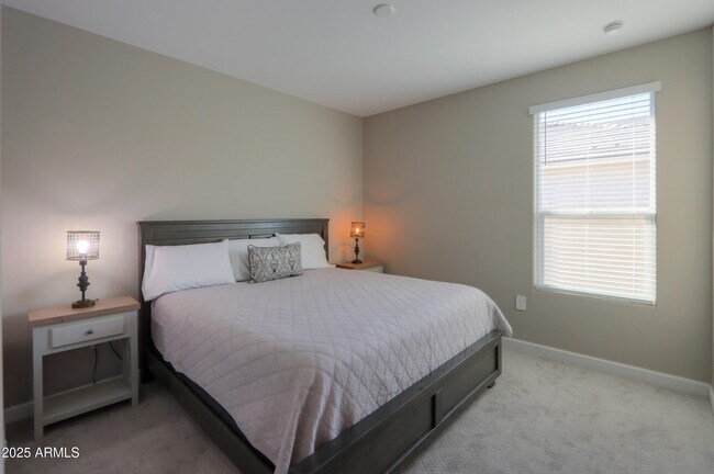 Building Photo - 44583 W Palo Olmo Rd