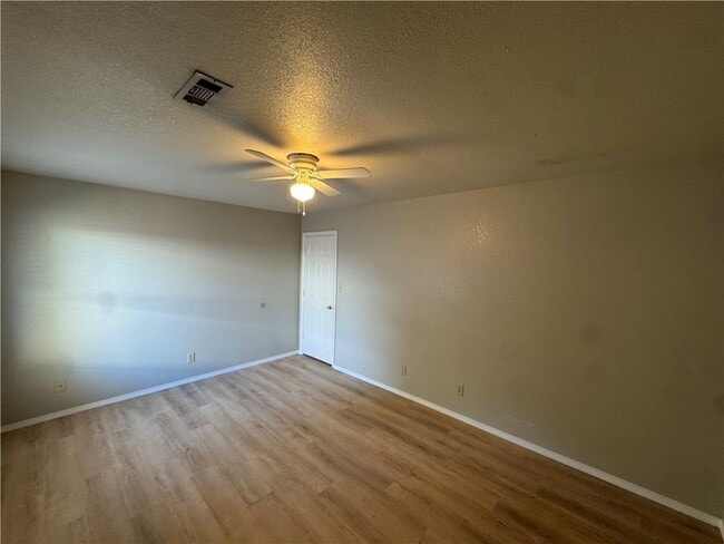 Building Photo - 20 McGee