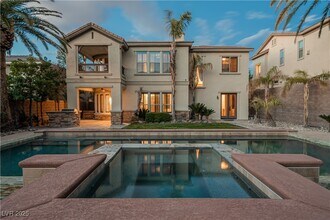 Building Photo - 1423 Foothills Village Dr