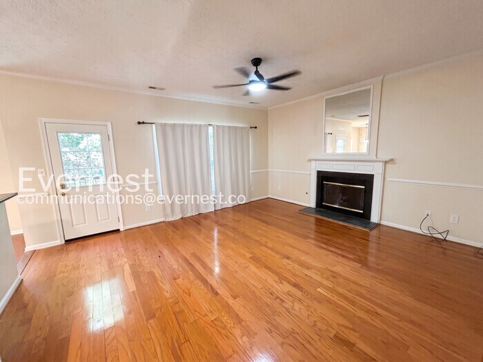 Building Photo - 6228 Weathersfield Way