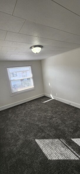 Building Photo - 197 Roosevelt St