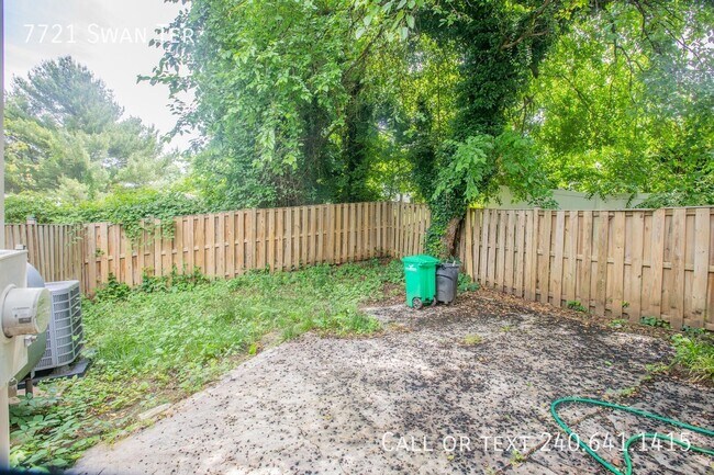 Building Photo - 7721 Swan Terrace