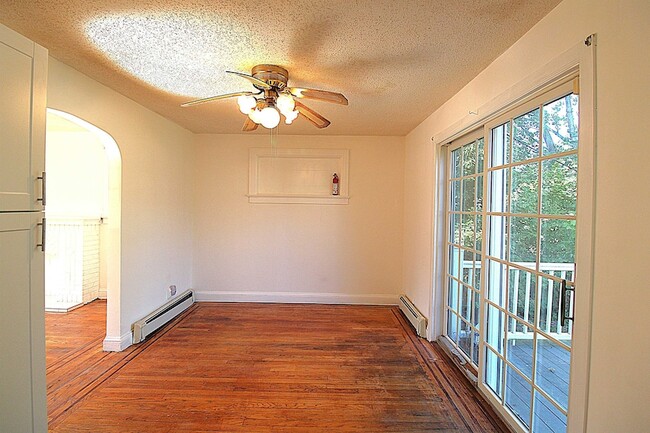Building Photo - 14 Raydol Ave
