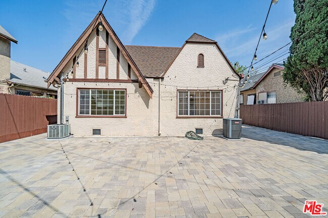 Building Photo - 5430 Monroe St