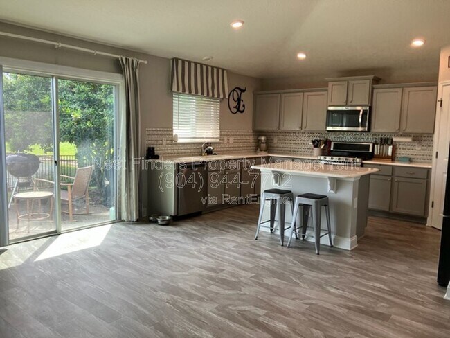 Building Photo - 7842 Sunnydale Ln