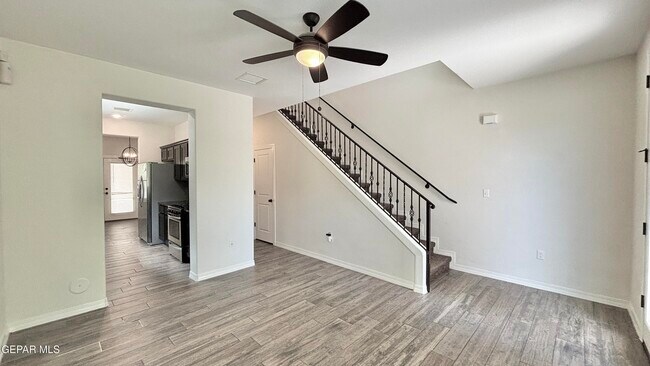 Building Photo - 6561 Hoop St