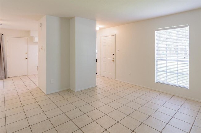 Building Photo - 80 S Wavy Oak Cir