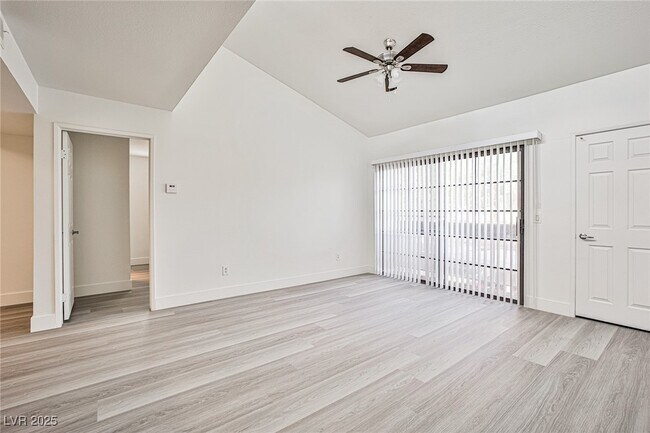 Building Photo - 5166 S Jones Blvd