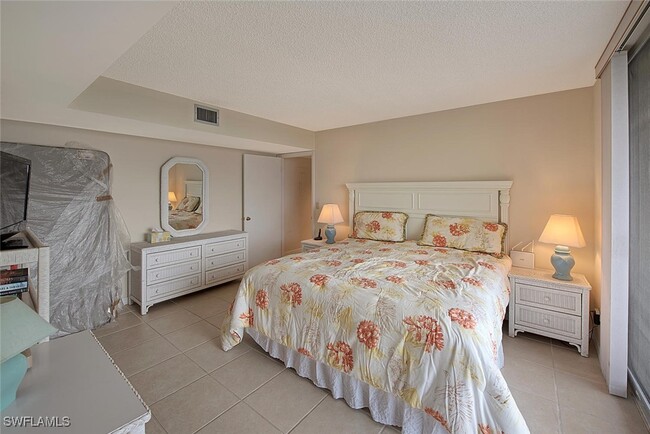 Building Photo - 10701 Gulf Shore Dr