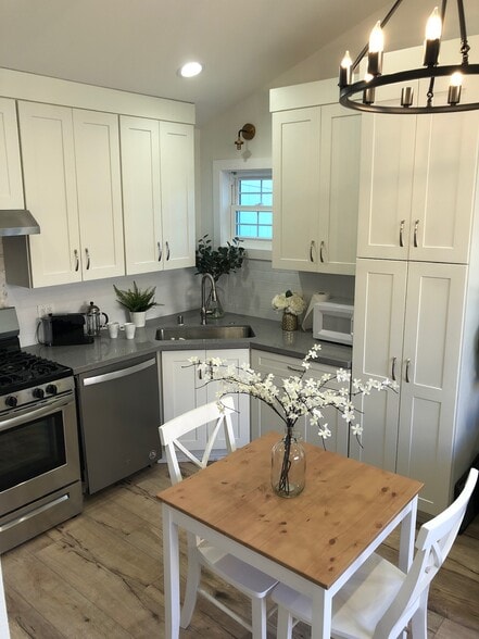 Building Photo - 4254 Keever Ave