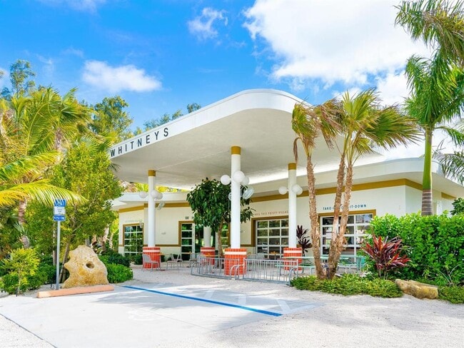 Building Photo - 1511 Gulf of Mexico Dr
