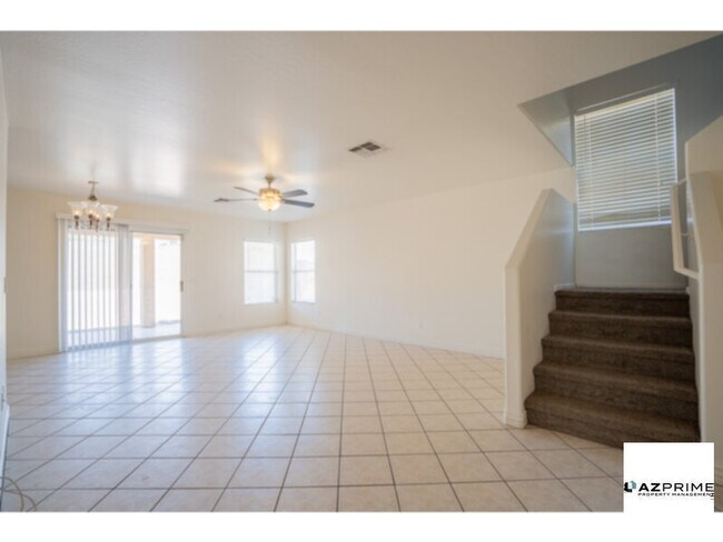 Building Photo - Fall in Love With This Stylish and Spaciou...