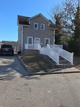 Building Photo - 1075 Harrison St