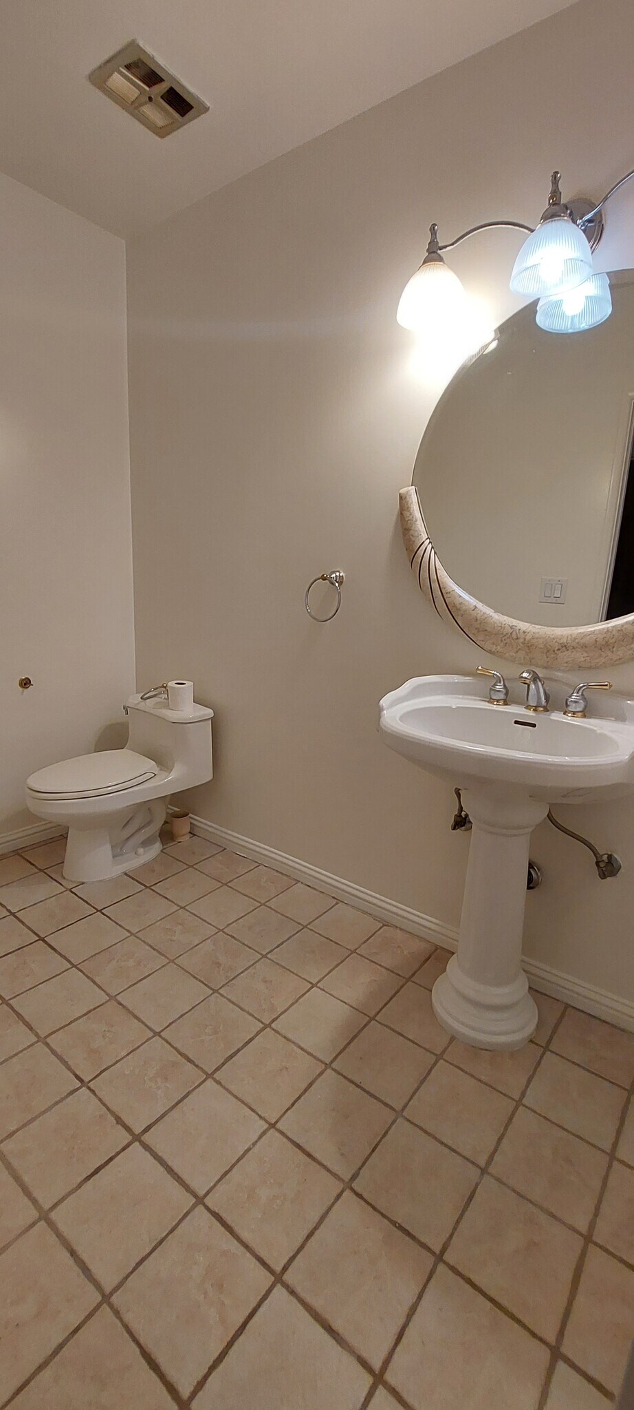 Building Photo - 1122 Peck Dr