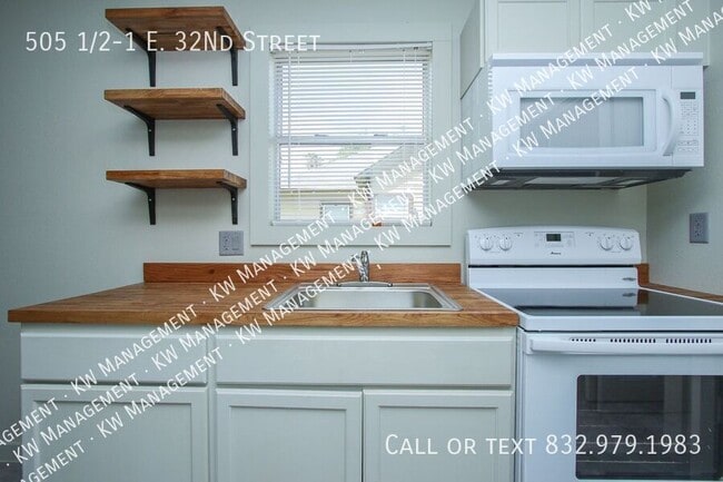 Building Photo - 505 1/2-1 E. 32Nd Street-