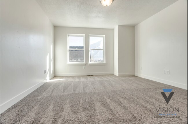 Building Photo - 726 S 1600 W