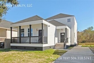 Building Photo - 424 Cougar Dr